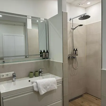 Apartment Koenigin Der Hanse - Im Herzen Der Altstadt, 3 Zimmer, Wifi Lübeck
